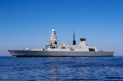 uk warship arrives in gulf to escort tankers uk warship arrives in gulf to escort tankers