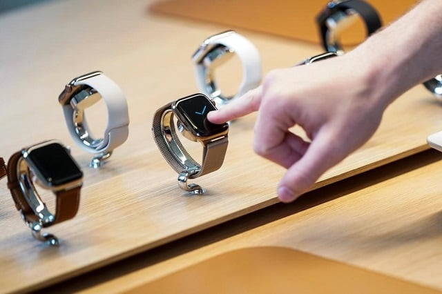 a customer checks apple watches at the grand opening of the new apple carnegie library store in washington us may 11 2019 photo reuters a customer checks apple watches at the grand opening of the new apple carnegie library store in washington us may 11 2019 photo reuters