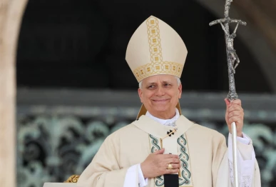 pope urges unity for peace in lebanon visit