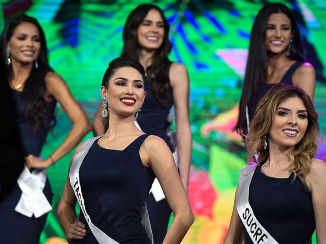 contestants pose for pictures during a rehearsal for 2019 miss venezuela beauty contest in caracas venezuela photo afp