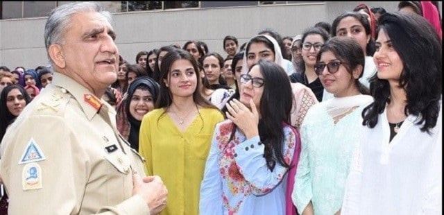 gen qamar javed bajwa interacts with youth enrolled in ispr internship programme photo ispr gen qamar javed bajwa interacts with youth enrolled in ispr internship programme photo ispr
