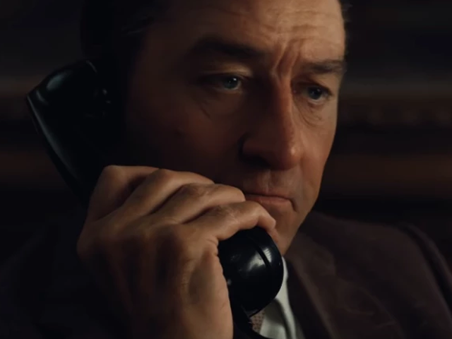 robert de niro looks unbelievably young in much awaited the irishman trailer