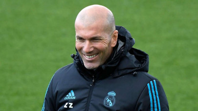 we ll have a good season zidane confident as benzema hat trick helps lift gloom