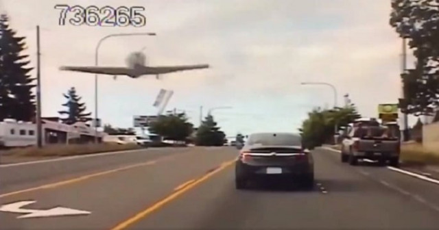 a screengrab from the footage captured by the dashcam in washington state trooper clint thompson 039 s patrol car source washington state patrol a screengrab from the footage captured by the dashcam in washington state trooper clint thompson 039 s patrol car source washington state patrol