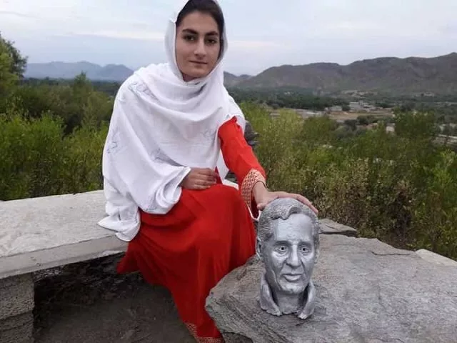 almas khanam hopes more women from her village would join the field of art photo express almas khanam hopes more women from her village would join the field of art photo express