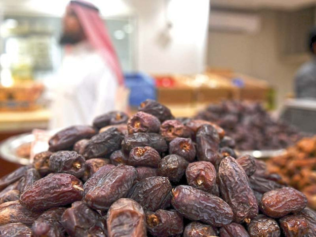 it is expected that the visit of date importers from sri lanka will greatly help in increasing exports of pakistani dates photo file it is expected that the visit of date importers from sri lanka will greatly help in increasing exports of pakistani dates photo file