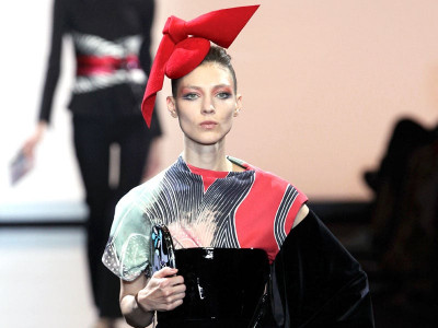 post galliano dior embraces eclecticism