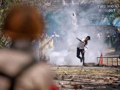 occupied kashmir communications blackout angers some in the indian media occupied kashmir communications blackout angers some in the indian media