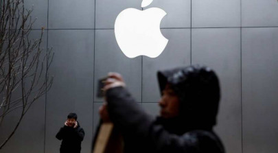 apple loses more ground in smartphone market apple loses more ground in smartphone market