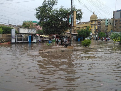 death and misery reign as monsoon deluge wreaks havoc in karachi
