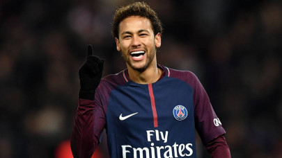 barcelona officials head to paris for neymar talks