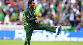 malik eager to play entire psl in pakistan malik eager to play entire psl in pakistan