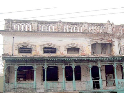 dilapidated buildings imperil lives in rainy spells