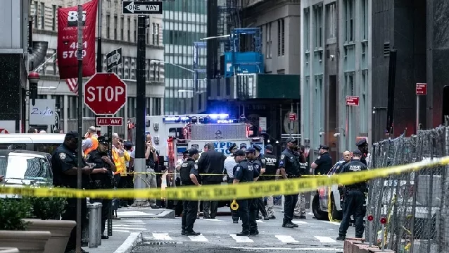 new york police shut off the street near fulton street subway station photo reuters new york police shut off the street near fulton street subway station photo reuters