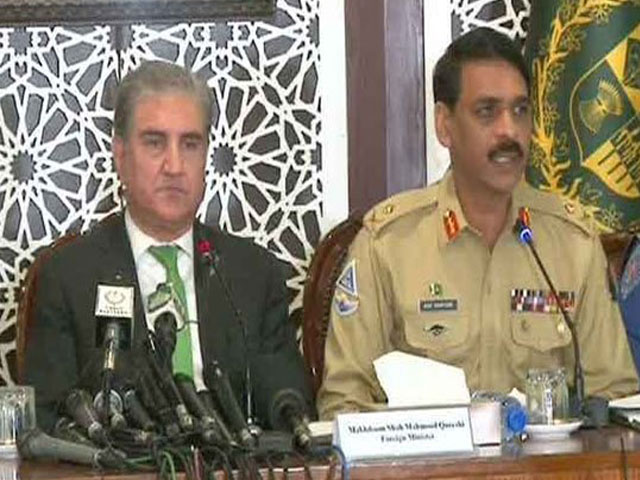 dg ispr holds a joint press conference in islamabad with foreign minister shah mahmood qureshi regarding pakistan 039 s stance on the indian occupied kashmir photo twitter