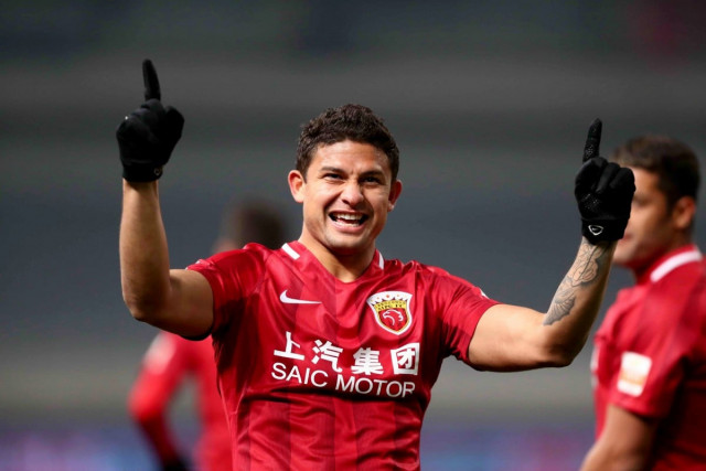 elkeson who has scored more than 100 goals in about 150 games in the chinese super league qualifies for china because he has played in the country since 2013 photo afp elkeson who has scored more than 100 goals in about 150 games in the chinese super league qualifies for china because he has played in the country since 2013 photo afp
