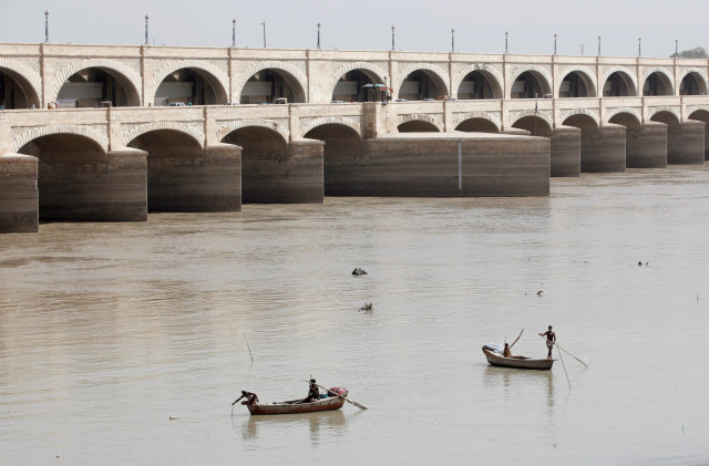vawda and water and power development authority lt gen retd mohammad hussain briefed the chief minister that the indus river was the country 039 s largest and its lifeline photo reuters vawda and water and power development authority lt gen retd mohammad hussain briefed the chief minister that the indus river was the country 039 s largest and its lifeline photo reuters