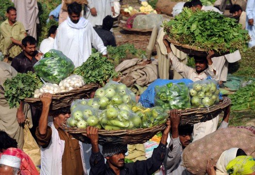 traders say they won t sell produce from neighbouring country no matter what the loss