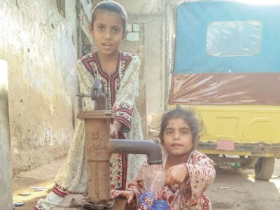 as lyari goes dry residents point fingers at ppp as lyari goes dry residents point fingers at ppp