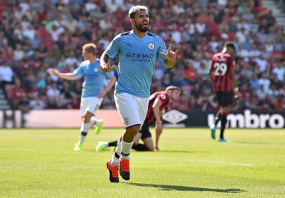 aguero reaches 400 goals in city stroll aguero reaches 400 goals in city stroll