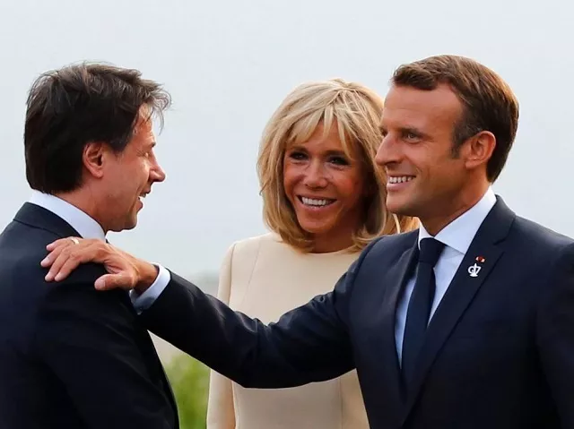 french president emmanuel macron right and his wife brigitte macron centre welcome italian prime minister giuseppe conte at the biarritz lighthouse photo afp