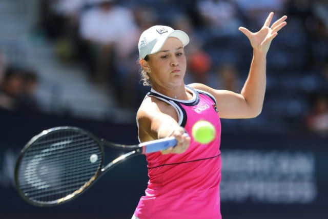 barty made 19 unforced errors to drop the first set in 28 minutes but took the last three games in the second set and broke in the third and seventh games of the final set to advance photo afp