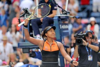 nervous osaka grinds at us open as rublev topples tsitsipas