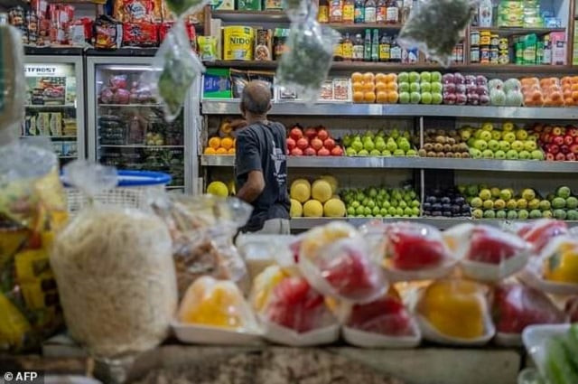 asia 039 s third largest economy has slowed in each of the past three quarters photo afp asia 039 s third largest economy has slowed in each of the past three quarters photo afp