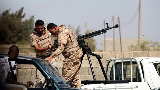 soldiers from the libyan national army get ready to enter rafallah al sahati islamic militia brigades compound in benghazi libya file photo reuters