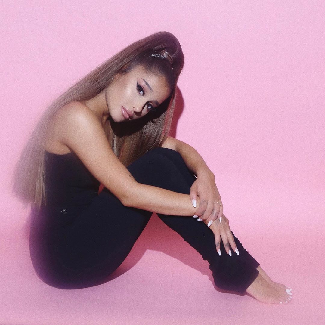 photo instagram ariana grande