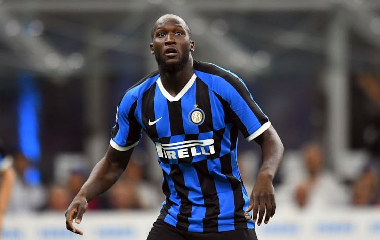 lukaku was quickly surrounded by his teammates as inter won their second from two league matches to sit ahead of champions juventus who also are on maximum points following their thrilling 4 3 win over napoli on saturday photo afp