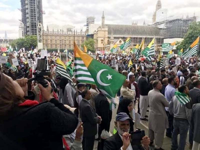 kashmir freedom march thousands protest outside indian high commission in london kashmir freedom march thousands protest outside indian high commission in london