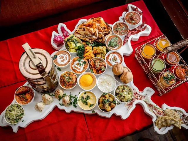 inr 370 discount being offered on the platter to the food starved kashmiris if they show their id from iok photo twitter inr 370 discount being offered on the platter to the food starved kashmiris if they show their id from iok photo twitter