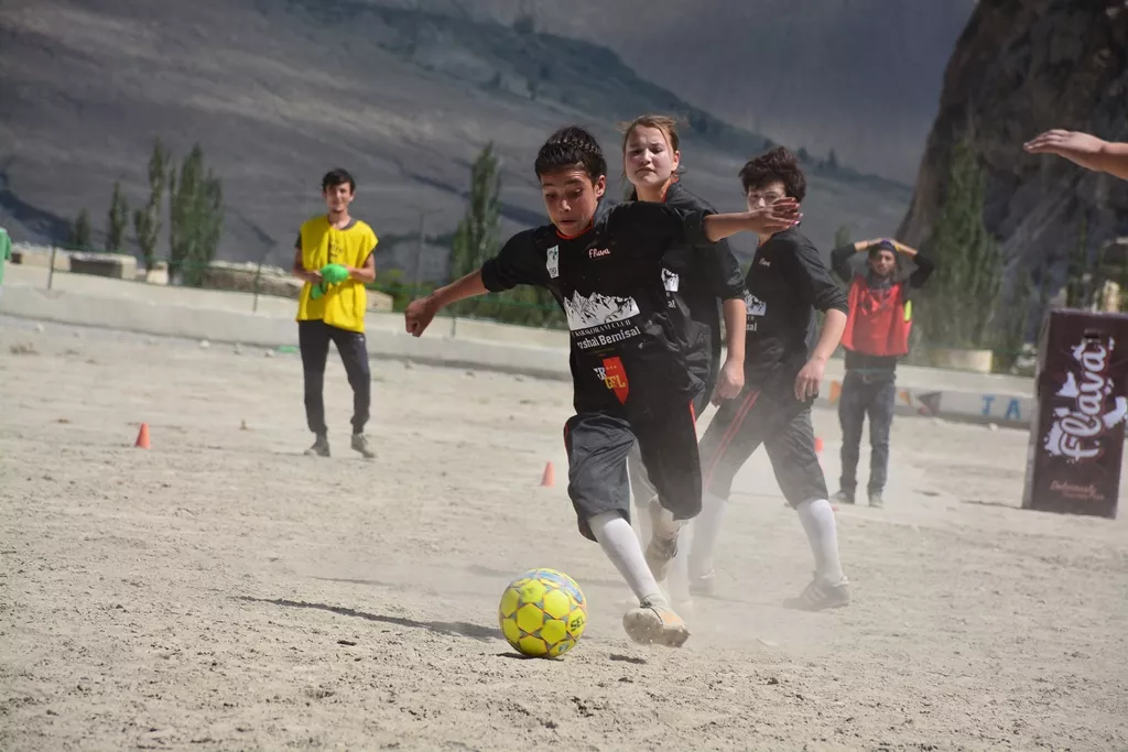 sad reality a girls 039 football league that too in hunza can surely cheer up anyone but one the surface the girls would be playing the league on will be rocky and dangerous photo courtesy gbgfl sad reality a girls 039 football league that too in hunza can surely cheer up anyone but one the surface the girls would be playing the league on will be rocky and dangerous photo courtesy gbgfl