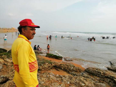 quintessential karachi warring with the sea saving lives each day quintessential karachi warring with the sea saving lives each day