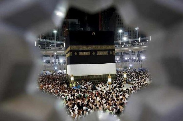 muslim pilgrims pray around the holy kaaba at the grand mosque ahead of the annual haj pilgrimage in makkah sept 22 2015 photo reuters