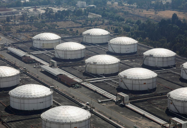 an aerial view of pemex 039 s storage and distribution terminal on the outskirts of mexico city photo reuters