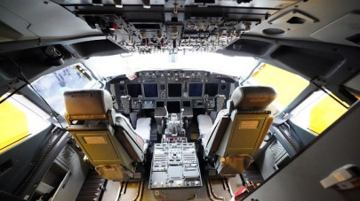 cockpit coffee spill forces commercial flight to make emergency landing