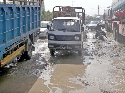 trash talk as politicians spew filth karachi buries deeper under garbage