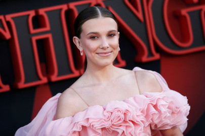 social media is making fun of millie bobby brown for her fake skincare tutorial social media is making fun of millie bobby brown for her fake skincare tutorial