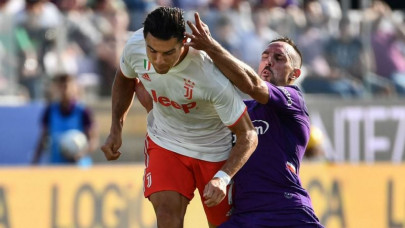 juventus held in fiorentina mertens brace lifts napoli