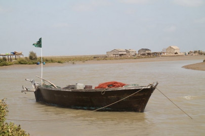 fishing for trouble sindh govt s plan for jetties has fisherfolk up in arms fishing for trouble sindh govt s plan for jetties has fisherfolk up in arms
