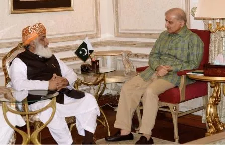 pml n president shehbaz sharif exchanges views with jui f chief maulana fazlur rehman in lahore photo nni pml n president shehbaz sharif exchanges views with jui f chief maulana fazlur rehman in lahore photo nni