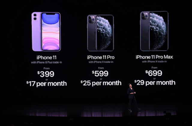 phil schiller senior vice president of worldwide marketing presents the new iphone 11 pro at an apple event at their headquarters in cupertino california us september 10 2019 photo reuters phil schiller senior vice president of worldwide marketing presents the new iphone 11 pro at an apple event at their headquarters in cupertino california us september 10 2019 photo reuters