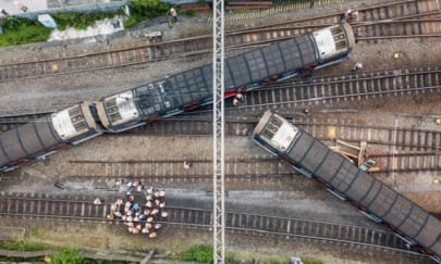 train derails in hong kong during rush hour train derails in hong kong during rush hour