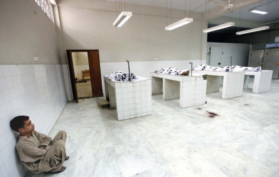 karachi violence with 100 dead govt seeks institutional shakeup