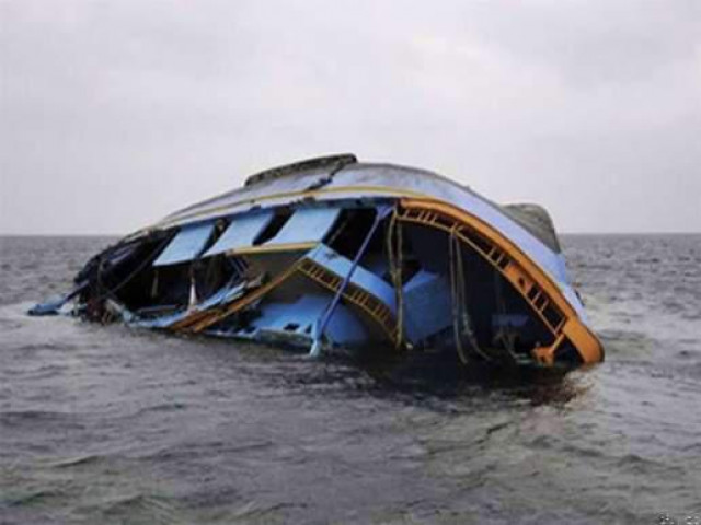 representational image of a capsized boat photo file representational image of a capsized boat photo file