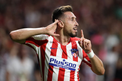 herrera snatches late point for atletico with debut juve strike herrera snatches late point for atletico with debut juve strike