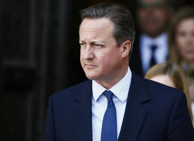 ex pm cameron says asked queen s help in scottish vote
