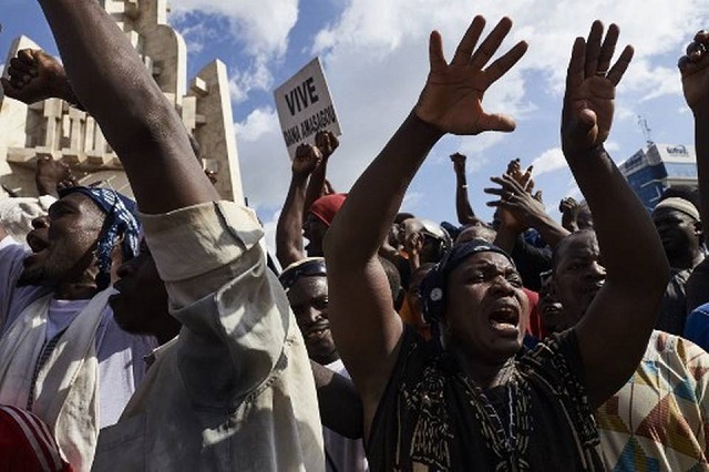 dogon people take part in a protest in bamako to claim for security and peace in central mali on september 13 2019 photo afp
